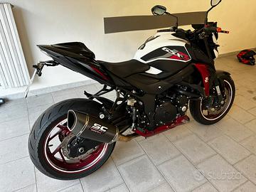 Suzuki gsx-s 750 yugen carbon del 2020