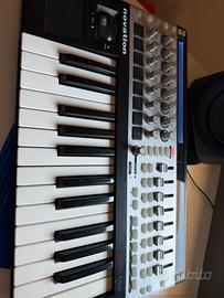 Novation 25SL MKII