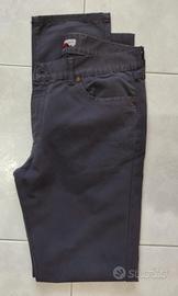 pantalone grigio scuro 