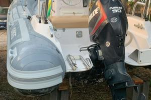 Gommone Sacs prima categoria metri 570cm motore