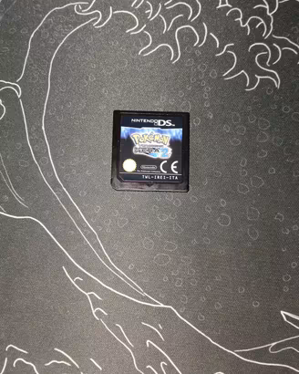 Pokémon nera 2 cartuccia originale Nintendo ds