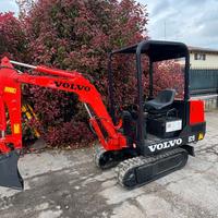 E230 - Mini escavatore 15 q PEL JOB EC15