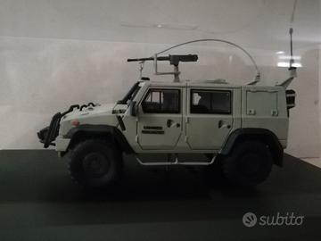 Modellino lancia lince carabinieri