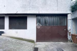 MAGAZZINO A PUEGNAGO SUL GARDA