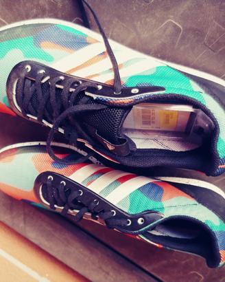 Scarpe da pista nuove