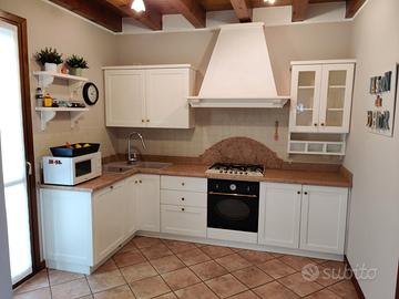 Cucina ad  "L" Lago completa