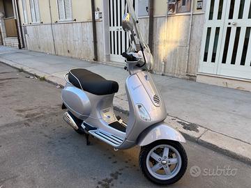 Vespa Lx 150