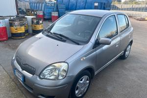 2005 toyota yaris