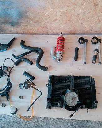 ricambi Yamaha r6 2004 e cerchi Yamaha R1 