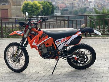 Moto cross Ktm exc 525 del 2004