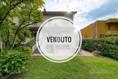 VILLA A SCHIERA D'ANGOLO A CASTENASO