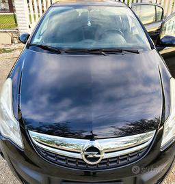 Opel Corsa  1.2  5 porte neopatentati
