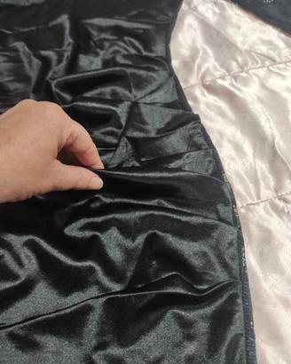 Elegante abito nero con pizzo 