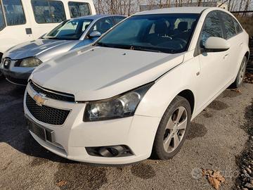 Chevrolet cruze lt 2010 ricambi usati