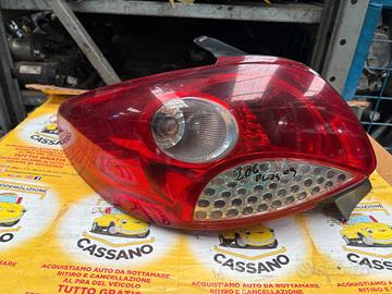 FARO POSTERIORE SINISTRO PEUGEOT 206 PLUS ANNO:200