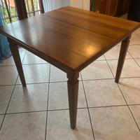 Tavolo Legno Massello Stile Classico Allungabile
