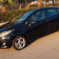 Ford fiesta diesel 2012 per pezzi di ricambio