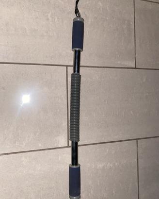 Power Twister: Barra a Molla per Pettorali