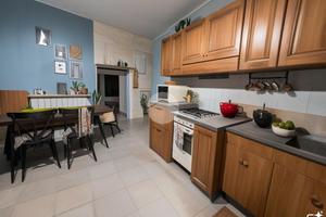 CASA SEMINDIPENDENTE A MONTESARCHIO