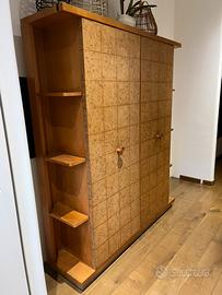 Armadio con ante scorrevoli