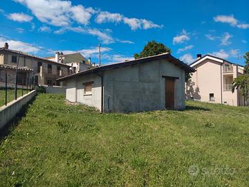 Terreno coltivabile con fabbricato grezzo