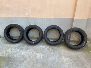 Set 4 gomme estive Pirelli 19”