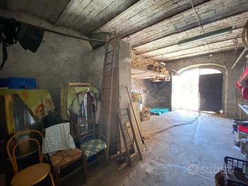 Box / Garage di 35 mq. in via Roma