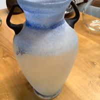 Vaso in vetro smerigliato azzurro