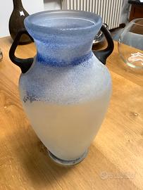 Vaso in vetro smerigliato azzurro