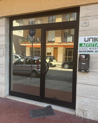 Locale commerciale artigianale uffici - Por...
