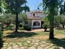 villa-di-300-m²-con-piu-di-5-locali-e-box-auto-a-g