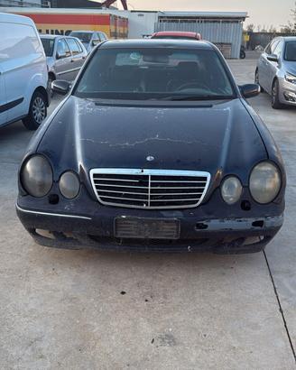 Ricambi Mercedese classe E 200 Anno 2001