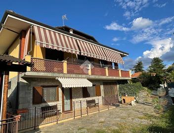 TRIFAMILIARE A RIVALTA DI TORINO