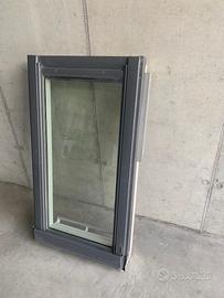 Velux finestra tetto GGL FK06 bianca