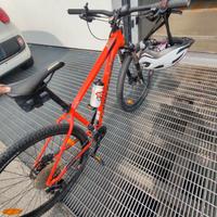bici  mtb cannondale 