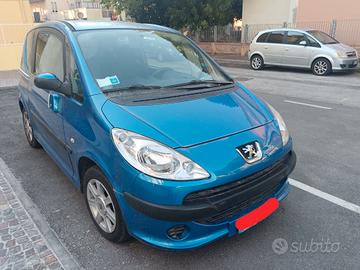 Peugeot 1007 + sedile passeggero disabili