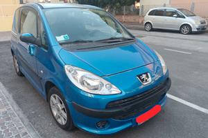 Peugeot 1007 + sedile passeggero disabili