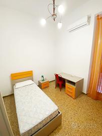 Stanza in appartamento a Sassari