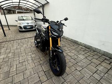 YAMAHA MT- 09 SP