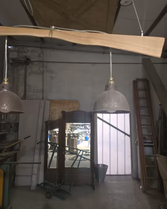 Lampadario in legno