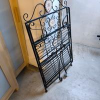 fioriera a tre piani 