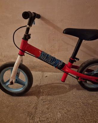 Bicicletta senza pedali per bambini