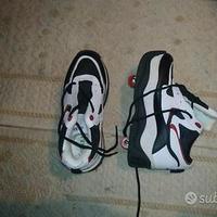 Scarpe con le ruote nr 42 - 43