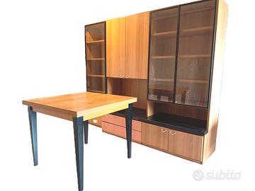 MOBILE E TAVOLO PER SOGGIORNO