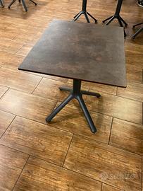 Tavoli sedia lisa scab design