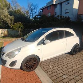 Opel Corsa 1.2 B-Color – Aprile 2011