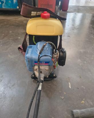 Decespugliatore spalleggiato Kawasaki TH43 