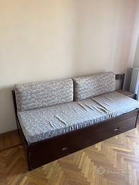 Divano letto in legno