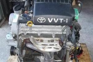 Motore TOYOTA yaris 1.3 benzina 2szfe