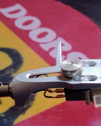 puntina Pioneer professionale.